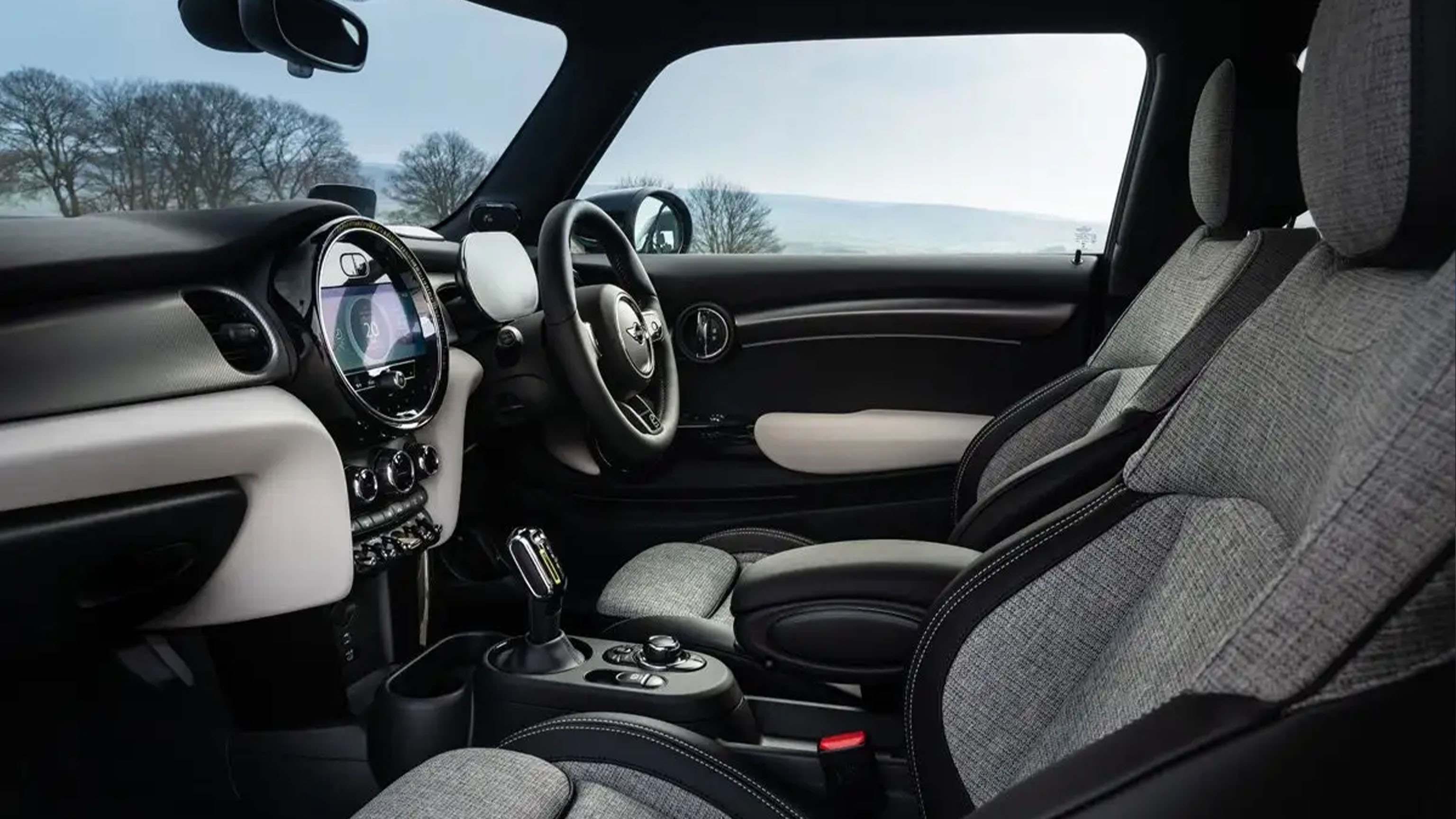 MINI Elektromobilität – Geschichten – Misty – Platzangebot